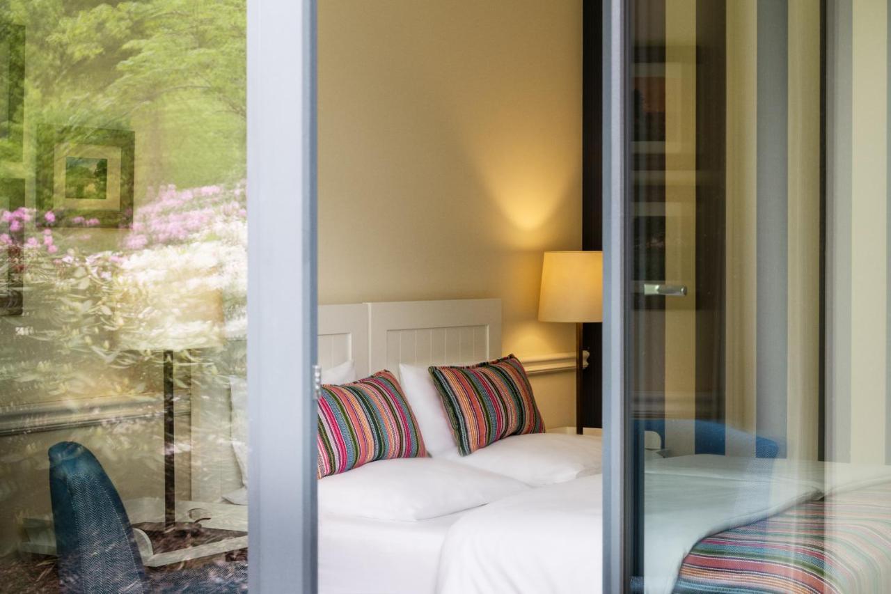 Hotel & Gaestehaus Gut Kaden Alveslohe エクステリア 写真
