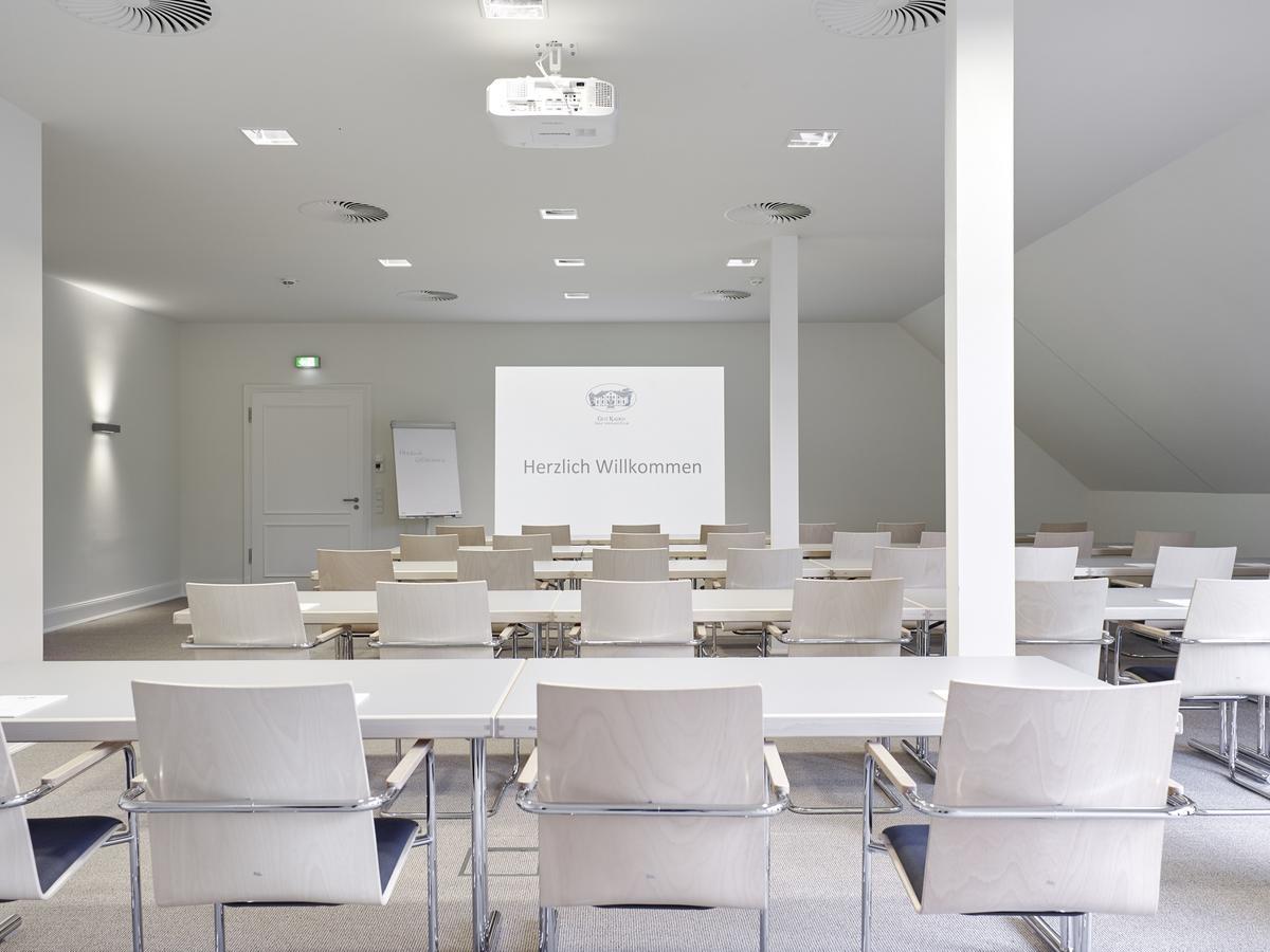 Hotel & Gaestehaus Gut Kaden Alveslohe エクステリア 写真